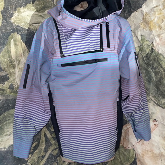 Free People Blizzard Bliss Printed Snowboard Skiing Pullover - Picture 4 of 6